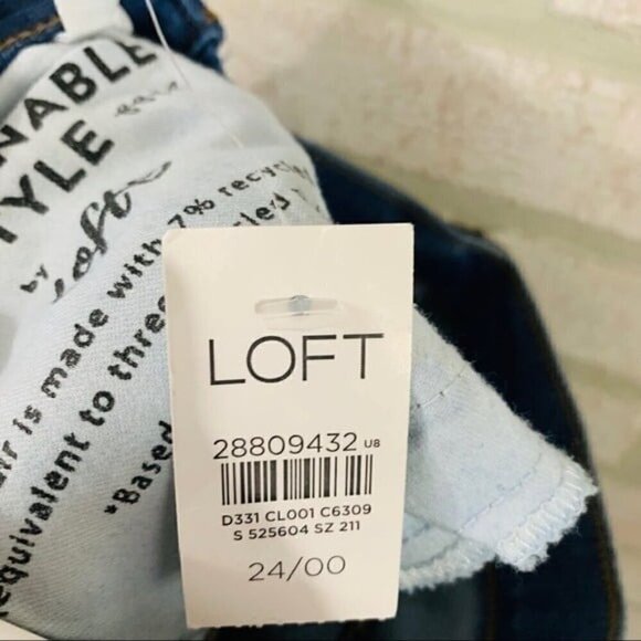 Loft NWT Double Frayed Skinny Jeans Size 24 - Picture 11 of 12